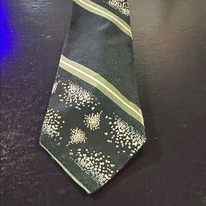 Stylish Men's Tie in Black and Gold vintage
